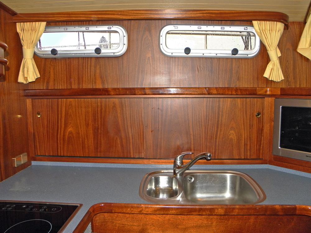 Vorschiff, Innenausstattung